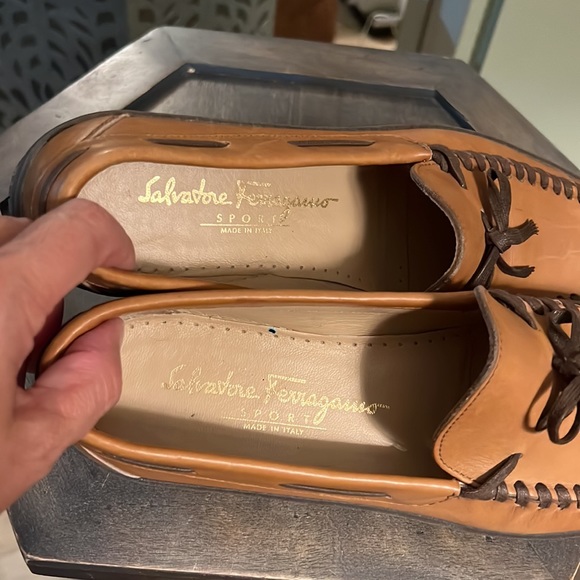 🛑 1 hour sale. Worn 1X, Salvatore Ferragamo, leather loafers, size 8 narrow - Picture 4 of 9
